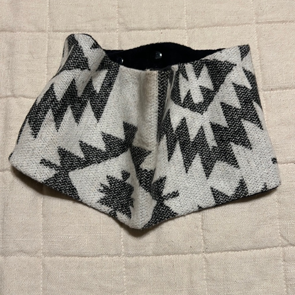 Adjustable baby scarf